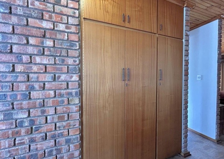 4 Bedroom Property for Sale in Wavecrest Eastern Cape